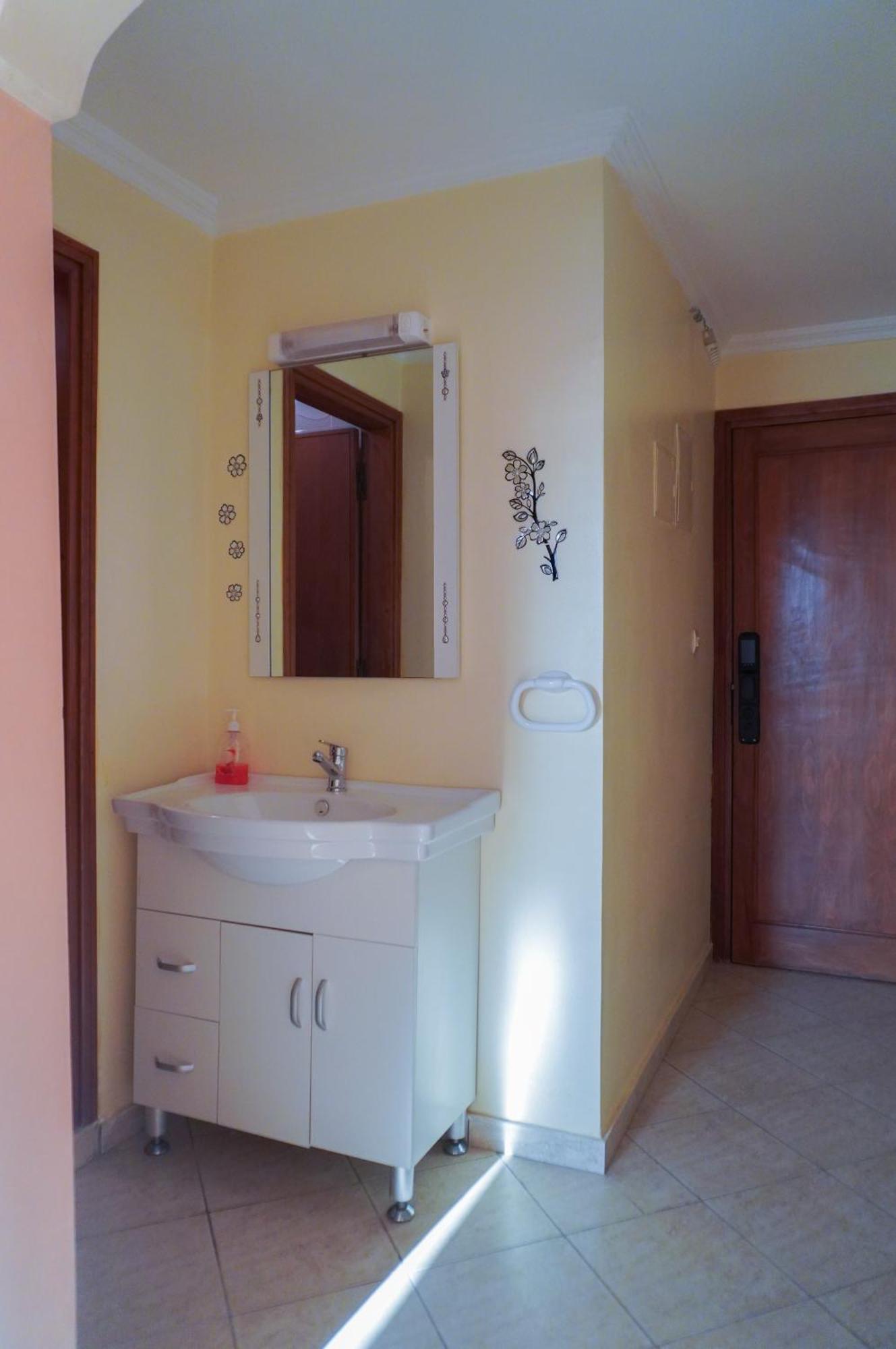 Calme & Confortable A Apartment